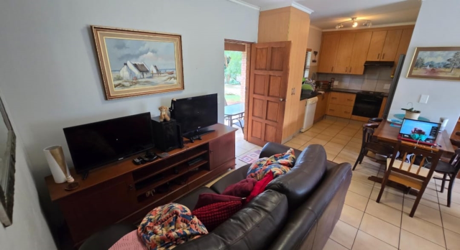 2 Bedroom Property for Sale in Kleinfontein A H Gauteng