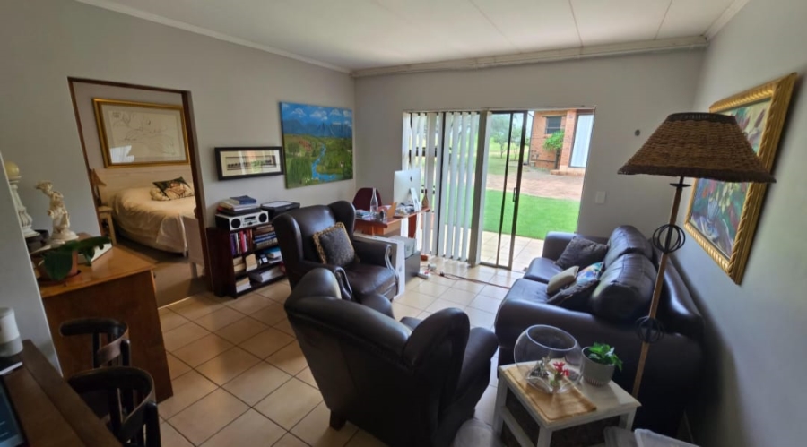 2 Bedroom Property for Sale in Kleinfontein A H Gauteng