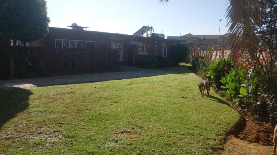 3 Bedroom Property for Sale in Bonaero Park Gauteng