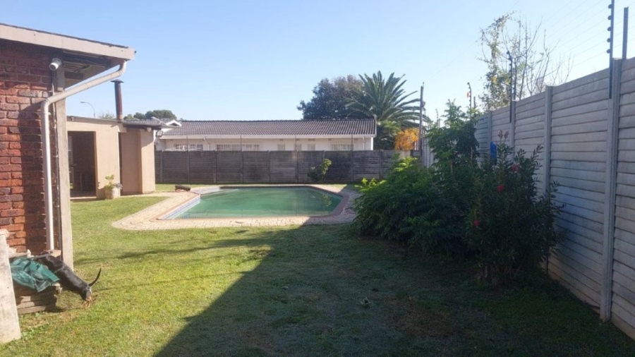 3 Bedroom Property for Sale in Bonaero Park Gauteng