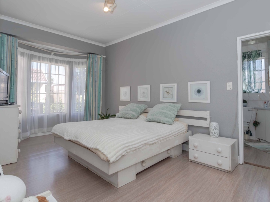 3 Bedroom Property for Sale in Eden Glen Gauteng