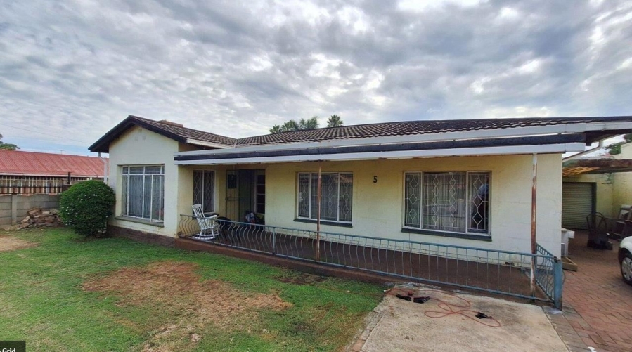 4 Bedroom Property for Sale in Wychwood Gauteng