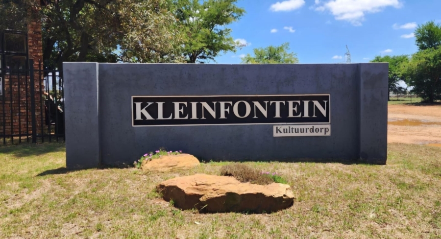 3 Bedroom Property for Sale in Kleinfontein A H Gauteng