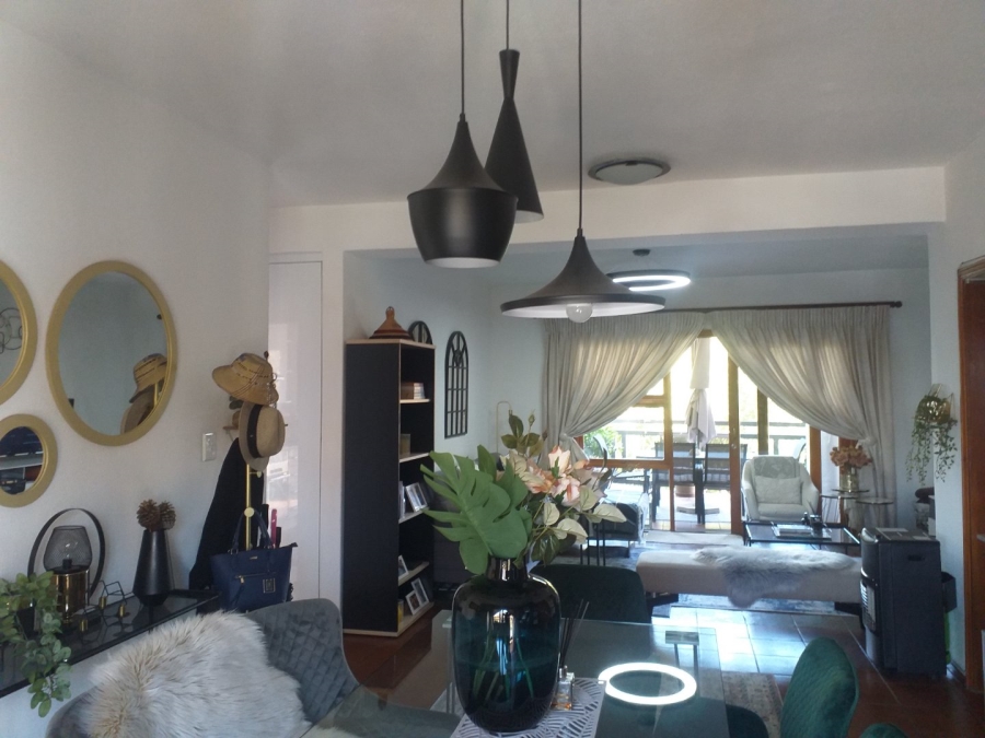 To Let 2 Bedroom Property for Rent in Dunkeld West Gauteng