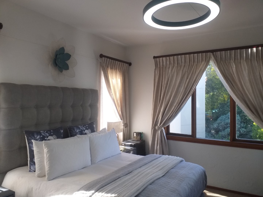 To Let 2 Bedroom Property for Rent in Dunkeld West Gauteng