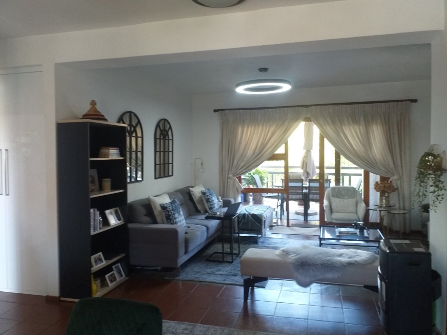 To Let 2 Bedroom Property for Rent in Dunkeld West Gauteng