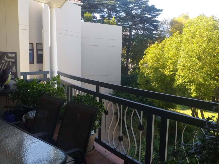 To Let 2 Bedroom Property for Rent in Dunkeld West Gauteng