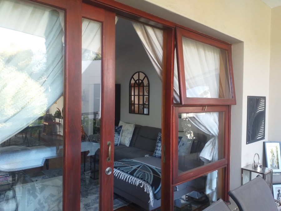 To Let 2 Bedroom Property for Rent in Dunkeld West Gauteng