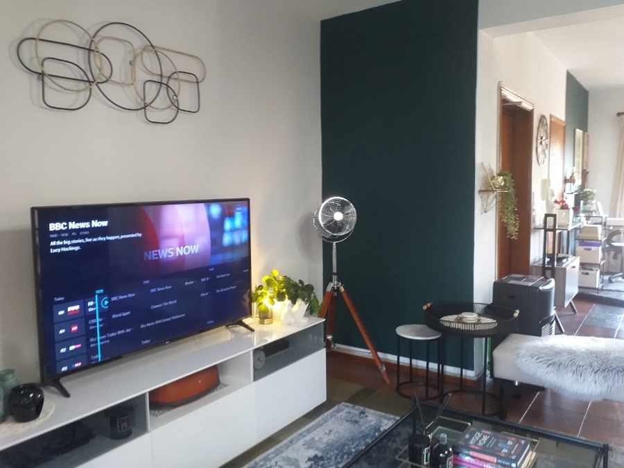 To Let 2 Bedroom Property for Rent in Dunkeld West Gauteng