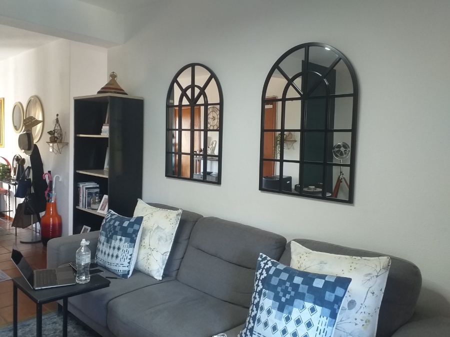 To Let 2 Bedroom Property for Rent in Dunkeld West Gauteng