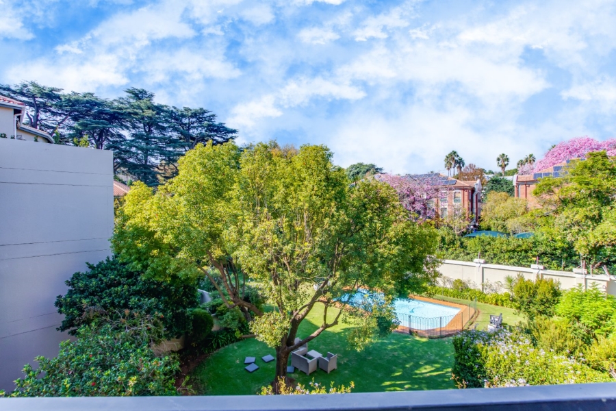 To Let 2 Bedroom Property for Rent in Dunkeld West Gauteng