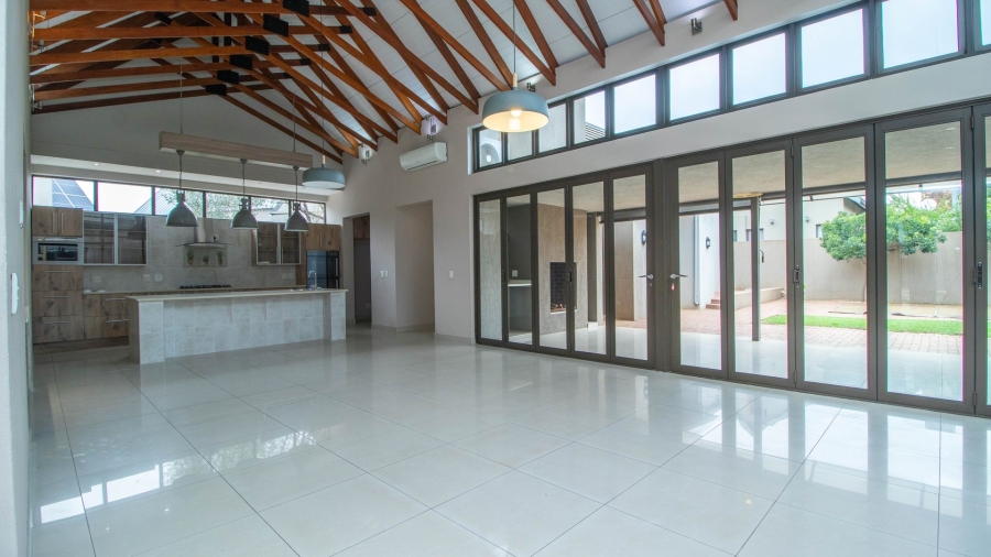 4 Bedroom Property for Sale in Serengeti Lifestyle Estate Gauteng