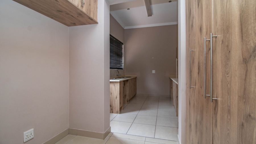 4 Bedroom Property for Sale in Serengeti Lifestyle Estate Gauteng