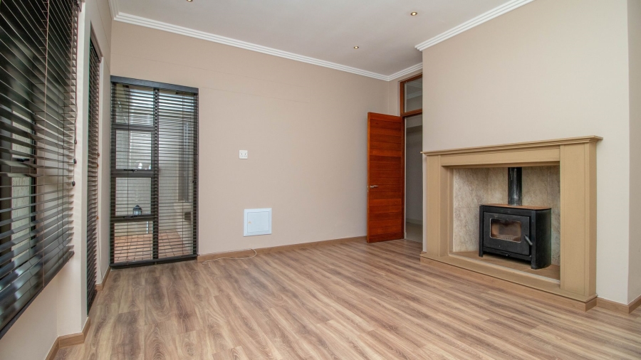 4 Bedroom Property for Sale in Serengeti Lifestyle Estate Gauteng