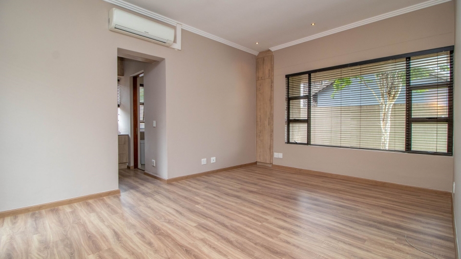 4 Bedroom Property for Sale in Serengeti Lifestyle Estate Gauteng