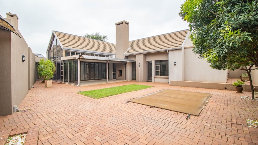 4 Bedroom Property for Sale in Serengeti Lifestyle Estate Gauteng