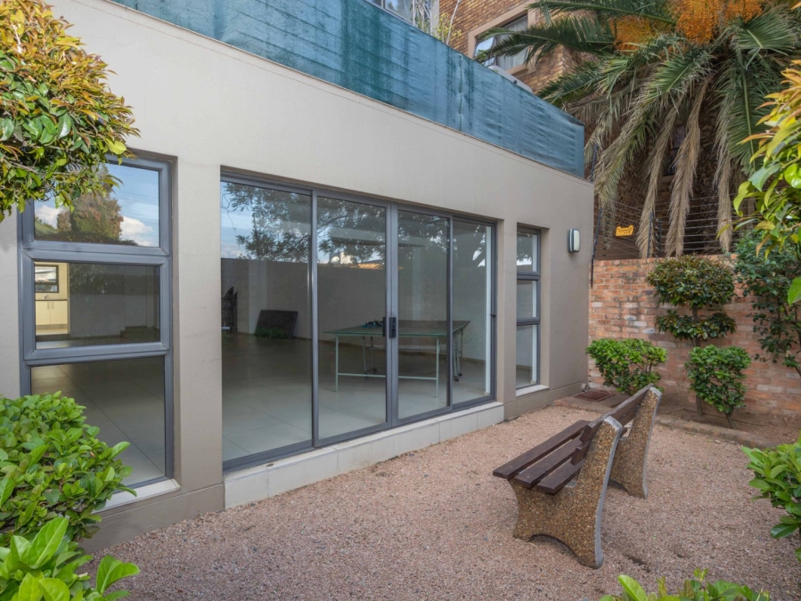 2 Bedroom Property for Sale in Edenvale Central Gauteng