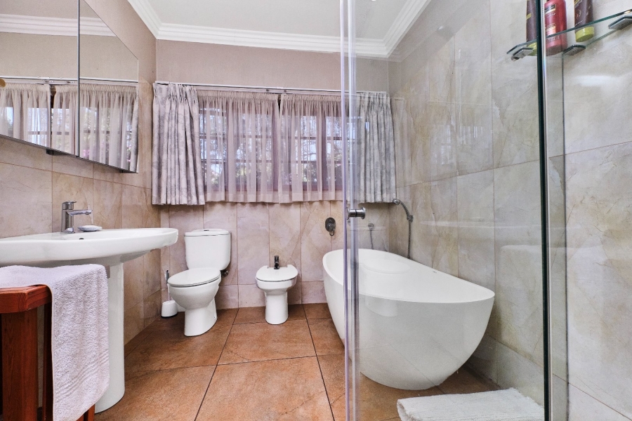 4 Bedroom Property for Sale in North Riding AH Gauteng