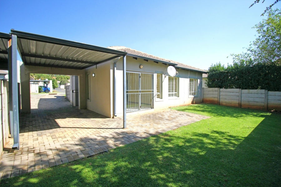 2 Bedroom Property for Sale in Amorosa Gauteng