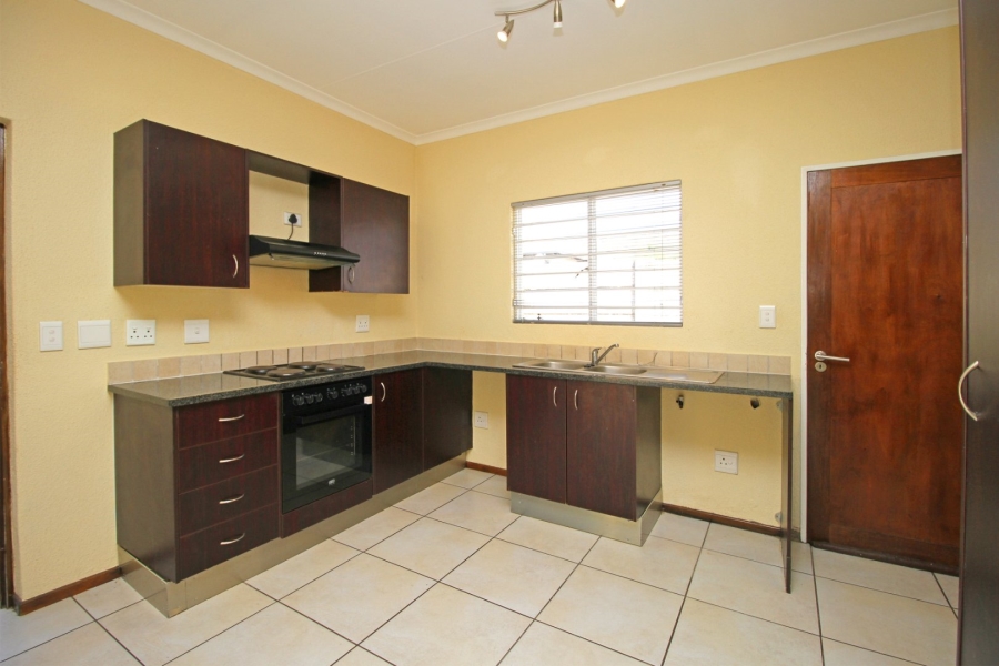 2 Bedroom Property for Sale in Amorosa Gauteng