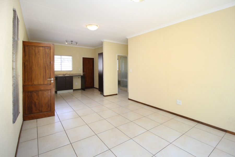 2 Bedroom Property for Sale in Amorosa Gauteng