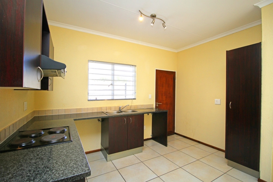 2 Bedroom Property for Sale in Amorosa Gauteng