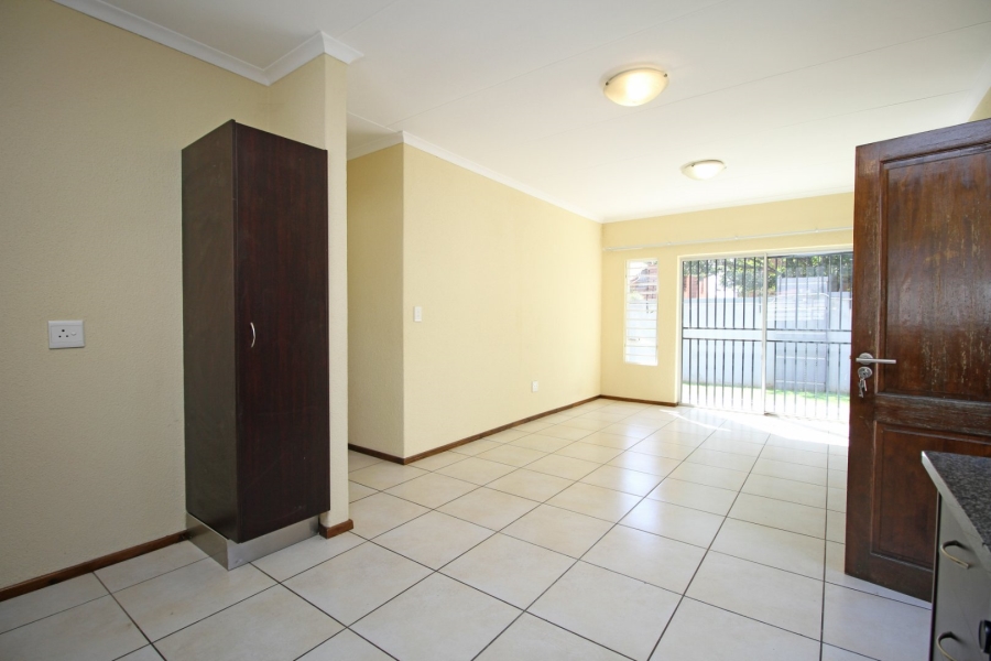2 Bedroom Property for Sale in Amorosa Gauteng