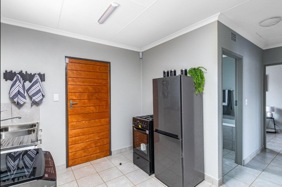  Bedroom Property for Sale in Sharon Park Gauteng