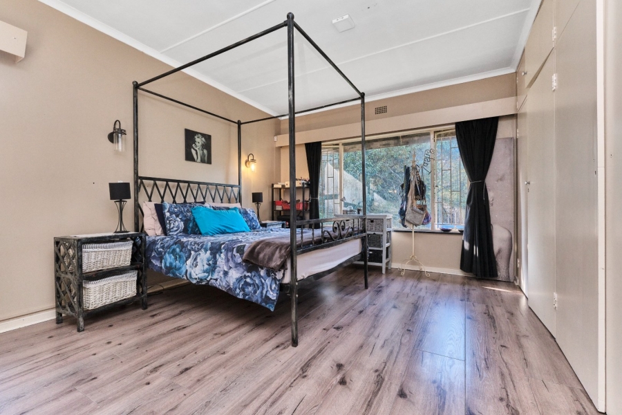 6 Bedroom Property for Sale in Floracliffe Gauteng