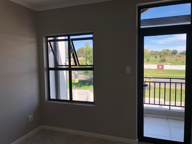 To Let 1 Bedroom Property for Rent in North Riding Gauteng