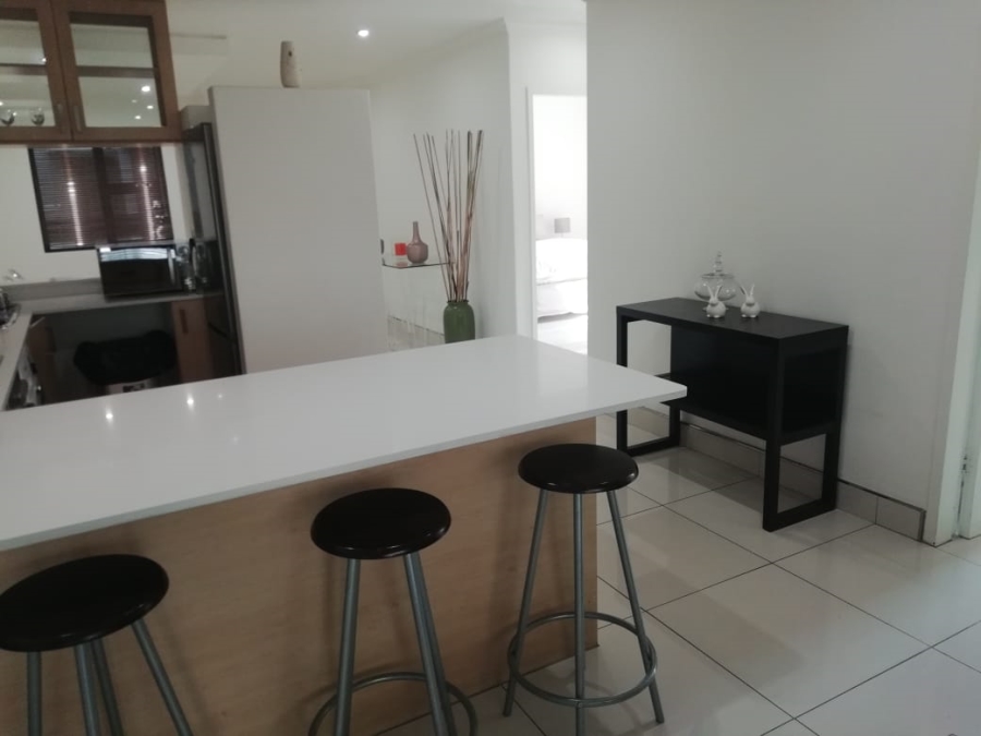 To Let 2 Bedroom Property for Rent in Sandown Gauteng