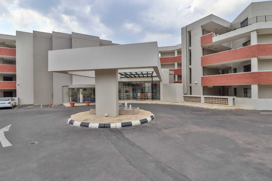 To Let 2 Bedroom Property for Rent in Sandown Gauteng