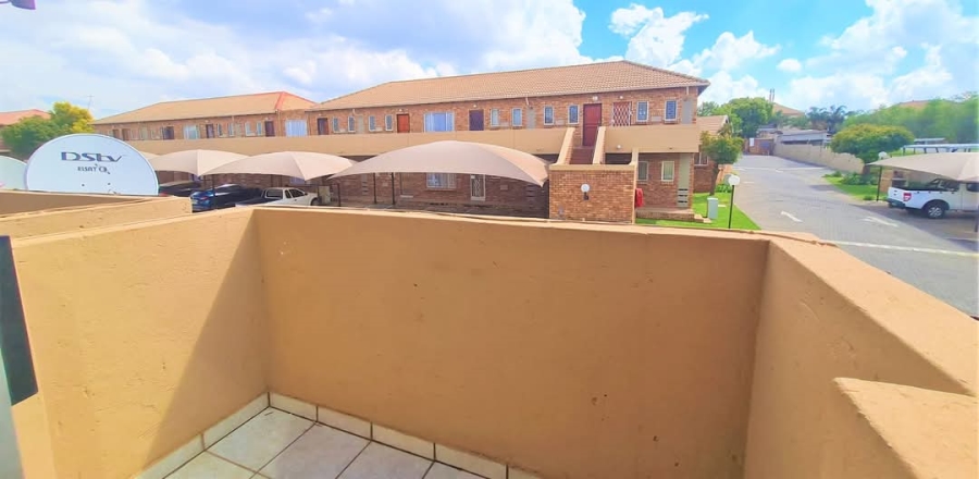 To Let  Bedroom Property for Rent in Highveld Gauteng