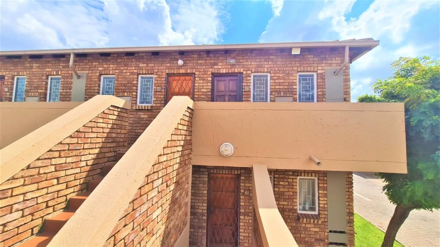 To Let  Bedroom Property for Rent in Highveld Gauteng