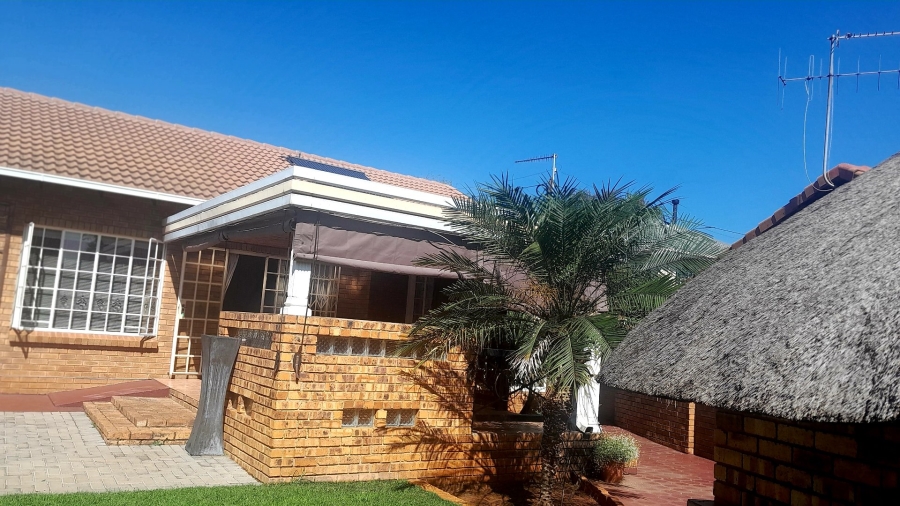 3 Bedroom Property for Sale in Wierda Park Gauteng
