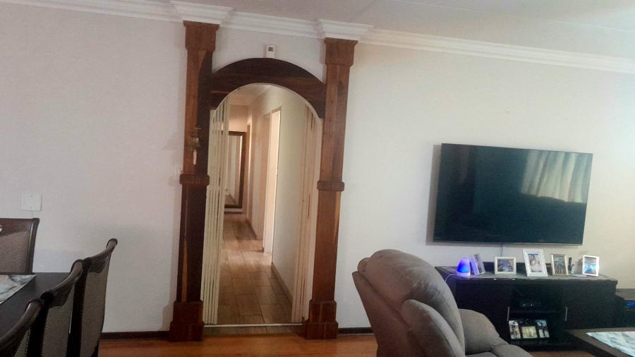 3 Bedroom Property for Sale in Wierda Park Gauteng