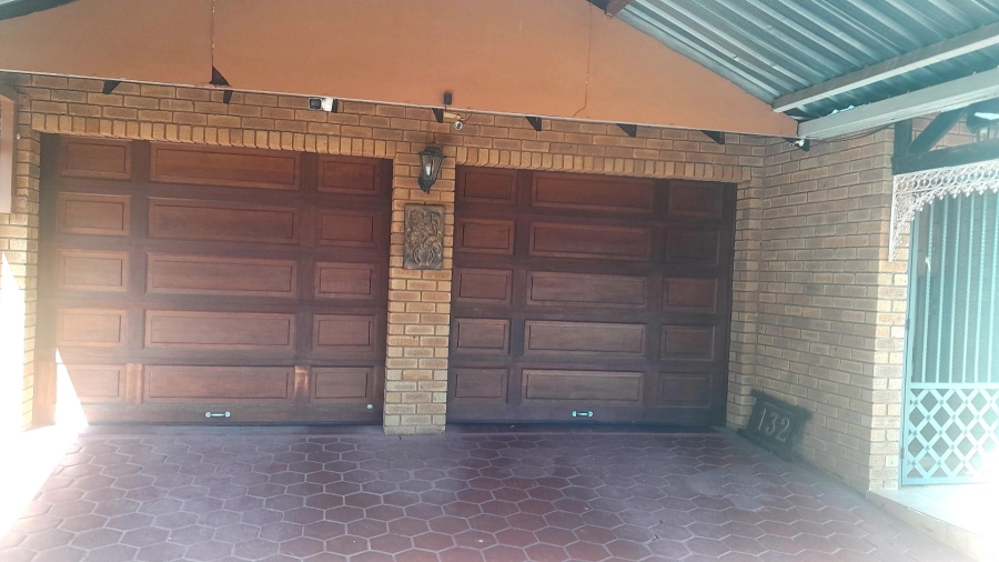 3 Bedroom Property for Sale in Wierda Park Gauteng