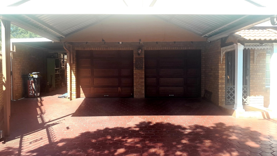 3 Bedroom Property for Sale in Wierda Park Gauteng