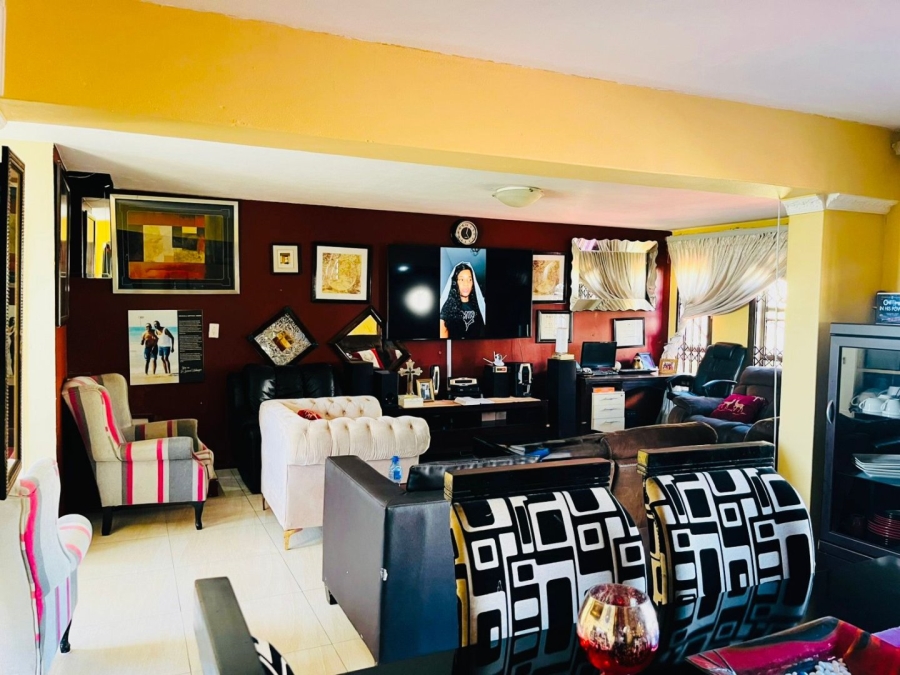 4 Bedroom Property for Sale in Cosmo City Gauteng