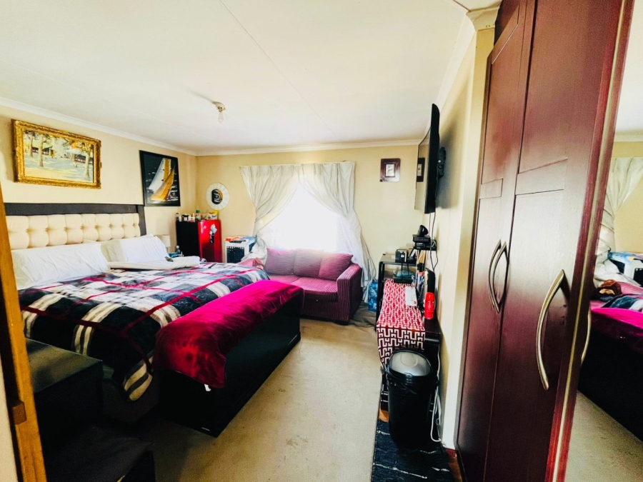 4 Bedroom Property for Sale in Cosmo City Gauteng