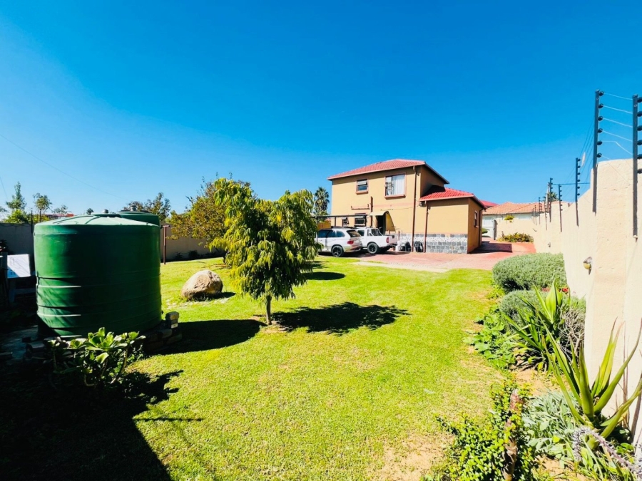 4 Bedroom Property for Sale in Cosmo City Gauteng