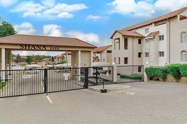 To Let 2 Bedroom Property for Rent in Noordwyk Gauteng