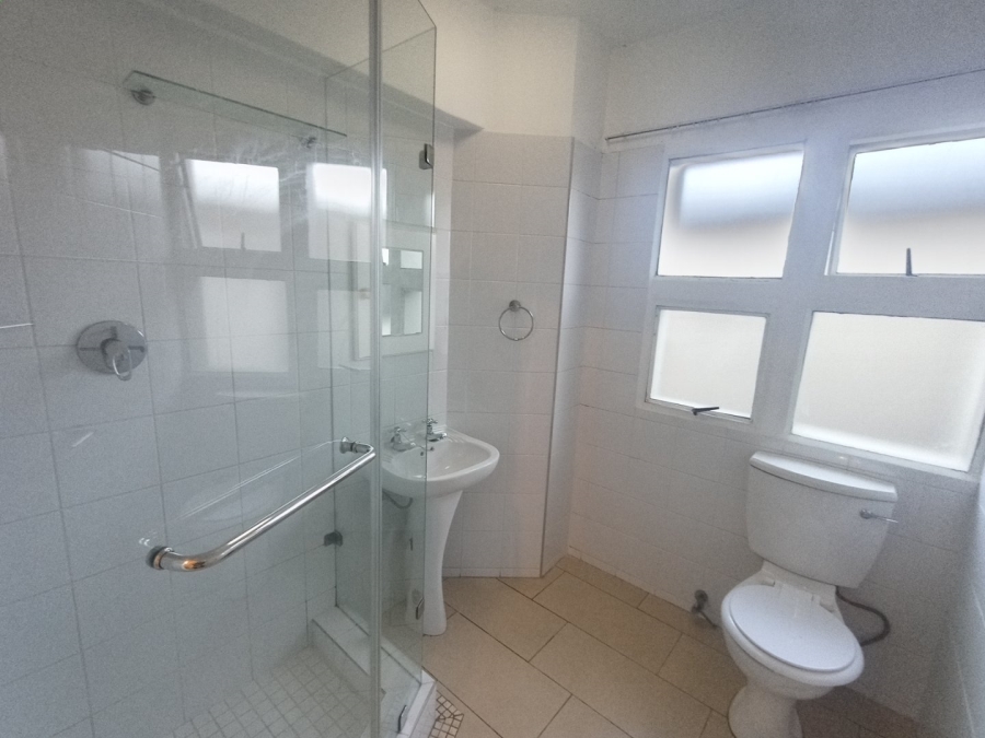 To Let 2 Bedroom Property for Rent in Atholl Gauteng