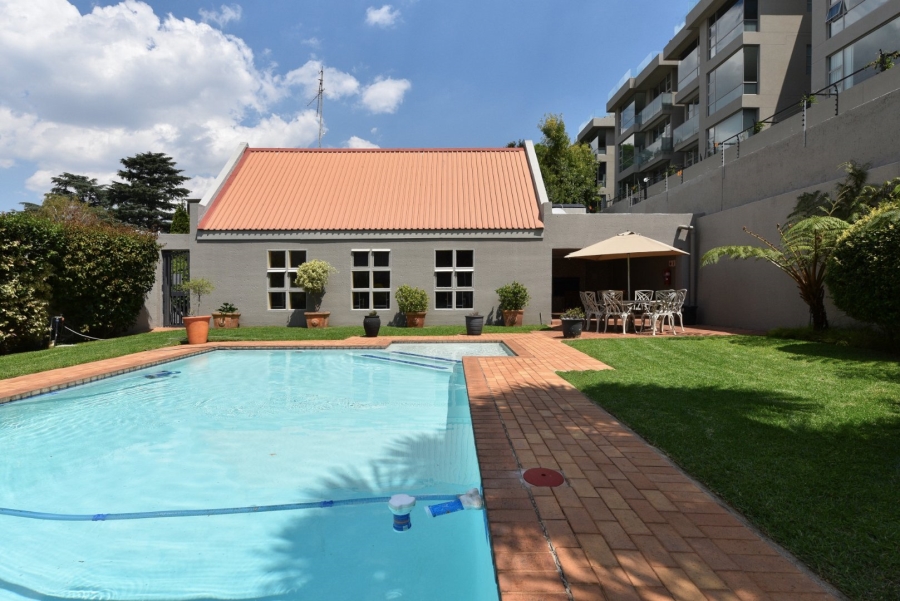 To Let 2 Bedroom Property for Rent in Atholl Gauteng