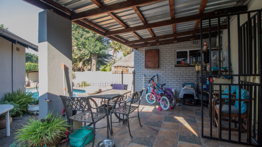 3 Bedroom Property for Sale in Bonaero Park Gauteng
