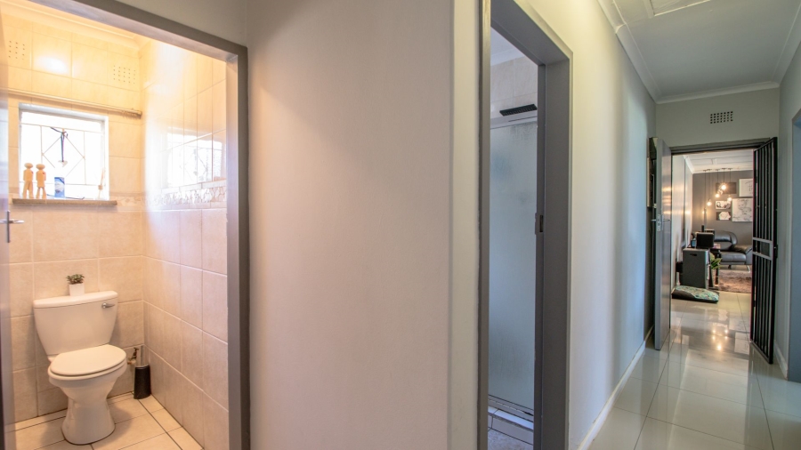 3 Bedroom Property for Sale in Bonaero Park Gauteng