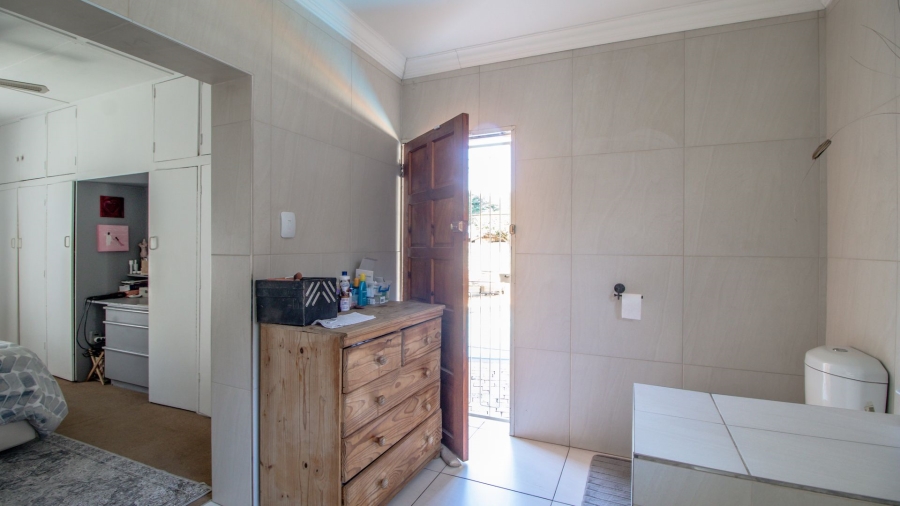3 Bedroom Property for Sale in Bonaero Park Gauteng