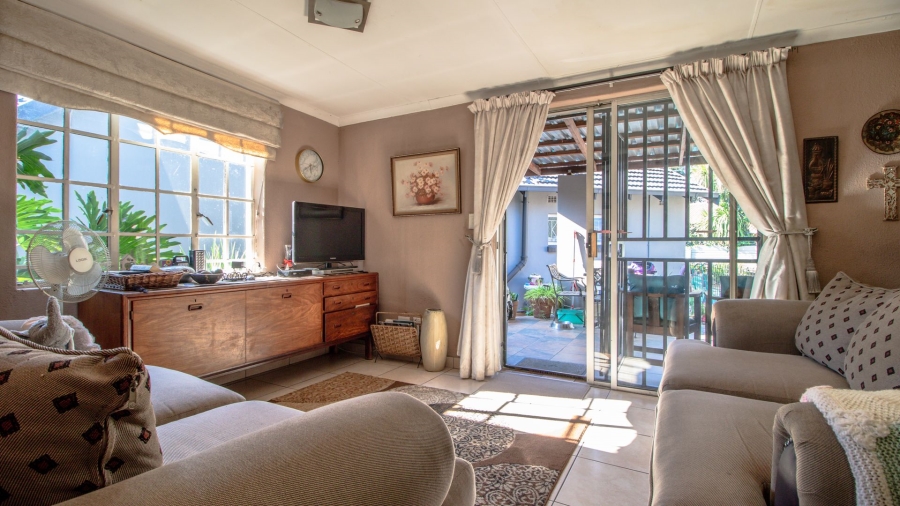 3 Bedroom Property for Sale in Bonaero Park Gauteng