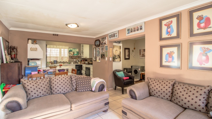 3 Bedroom Property for Sale in Bonaero Park Gauteng