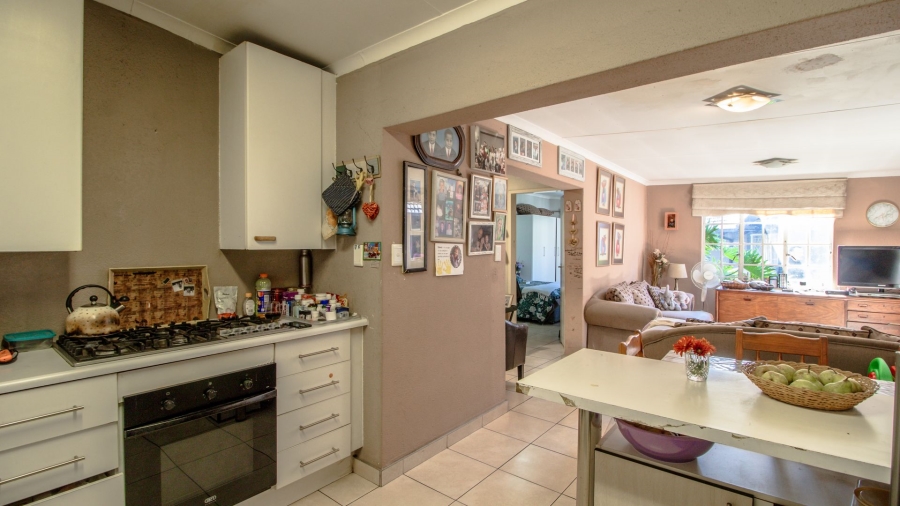 3 Bedroom Property for Sale in Bonaero Park Gauteng